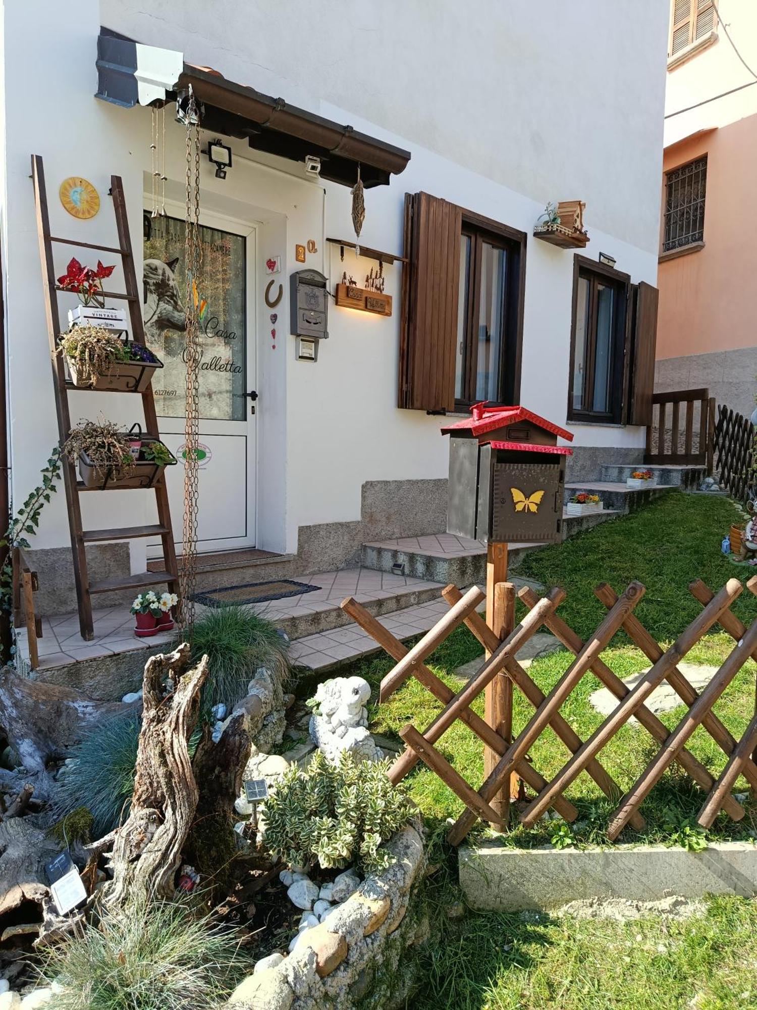 Casa Valletta Mezzomerico Екстериор снимка